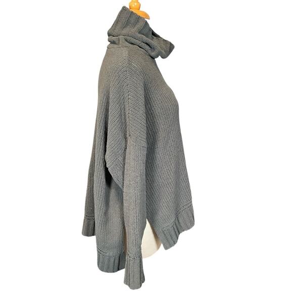 AERIE Sweater SZ Medium Chenille Oversized Chunky Turtleneck Soft Pullover Gray - Picture 4 of 12